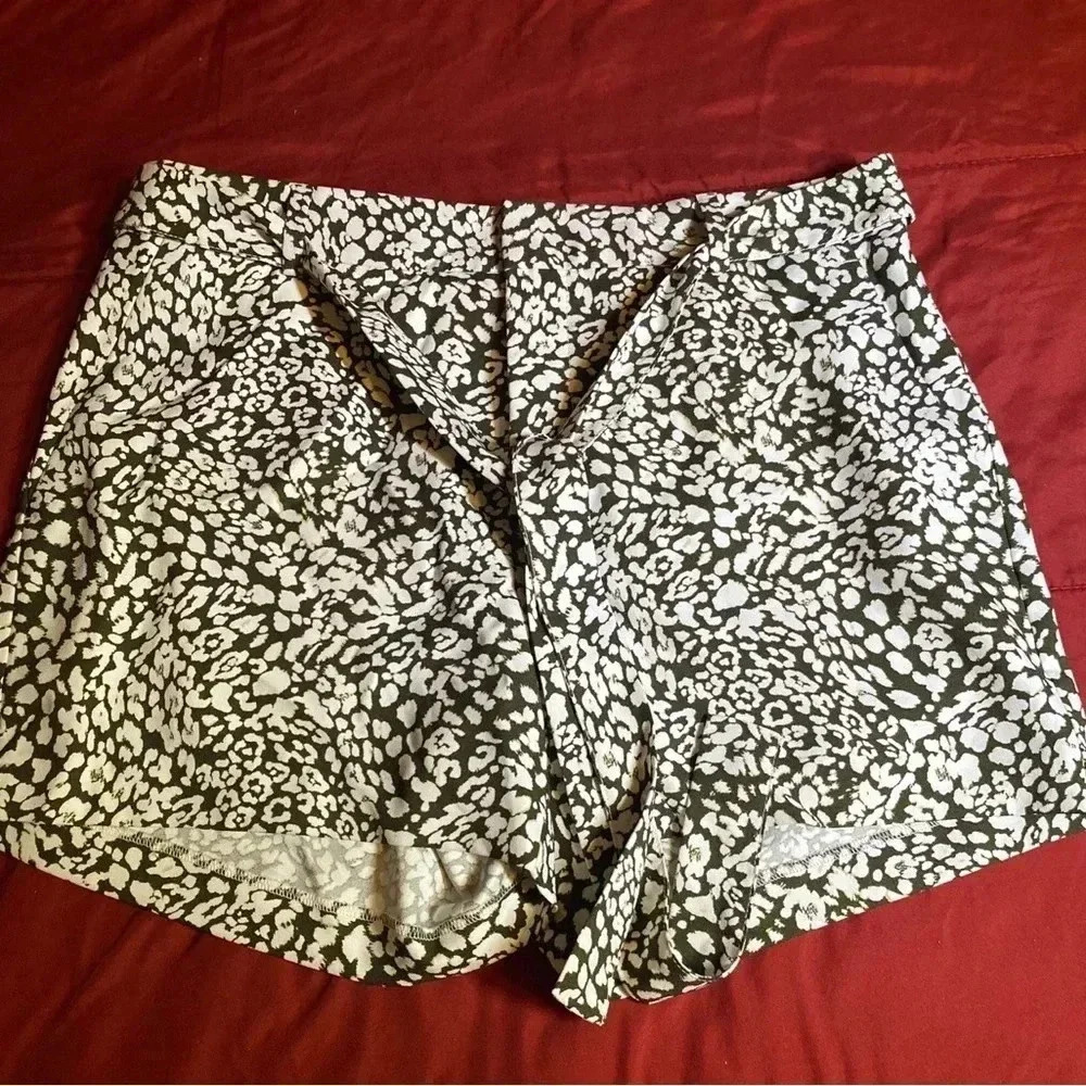 J. Crew shirt for women. Size 6. New - Picture 5 of 9